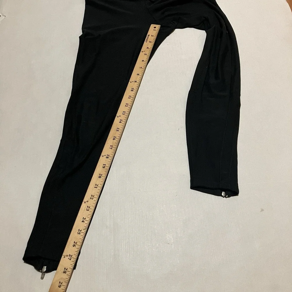 Nike Dri-Fit Womens Size Medium Gray Black Running Stretch‎ Legging Zipper Cuff